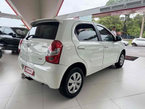 TOYOTA Etios Hatch 1.3 16V 4P FLEX X, Foto 6