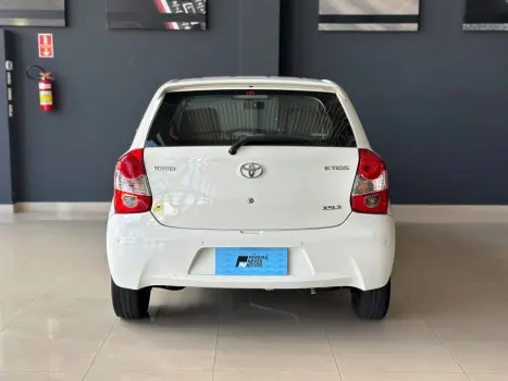 TOYOTA Etios Hatch 1.3 16V 4P FLEX XS, Foto 4