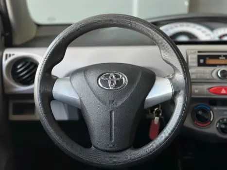 TOYOTA Etios Hatch 1.3 16V 4P FLEX XS, Foto 17