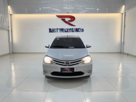 TOYOTA Etios Hatch 1.3 16V 4P FLEX X, Foto 1