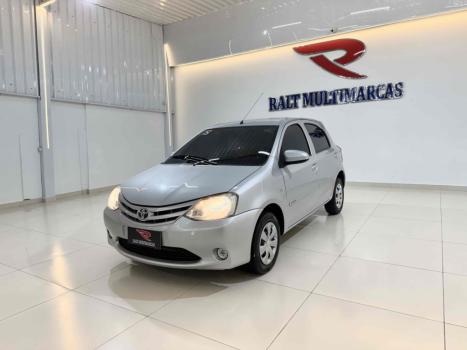 TOYOTA Etios Hatch 1.3 16V 4P FLEX X, Foto 3