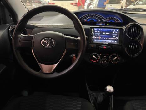 TOYOTA Etios Hatch 1.3 16V 4P FLEX X, Foto 12