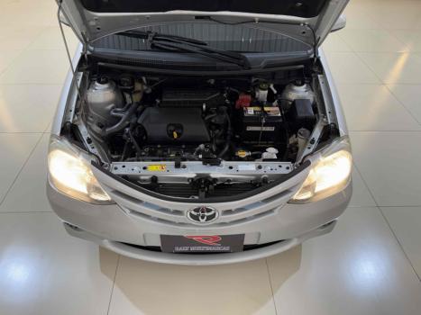 TOYOTA Etios Hatch 1.3 16V 4P FLEX X, Foto 16