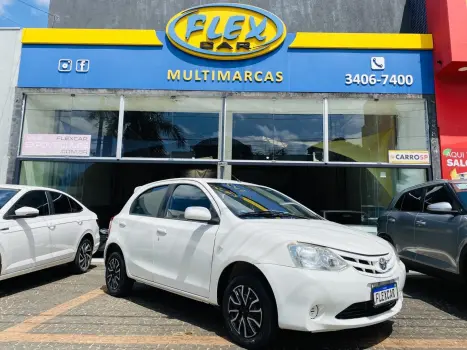 TOYOTA Etios Hatch 1.3 16V 4P FLEX XS, Foto 1