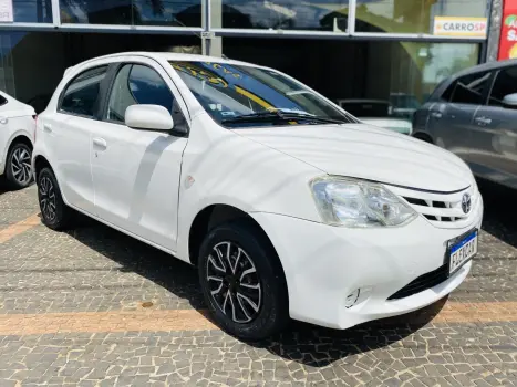 TOYOTA Etios Hatch 1.3 16V 4P FLEX XS, Foto 3