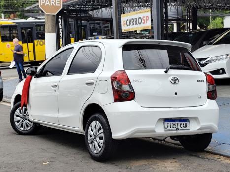 TOYOTA Etios Hatch 1.3 16V 4P FLEX X, Foto 6