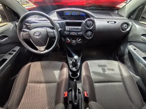 TOYOTA Etios Hatch 1.3 16V 4P FLEX X, Foto 9