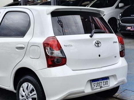 TOYOTA Etios Hatch 1.3 16V 4P FLEX X, Foto 20