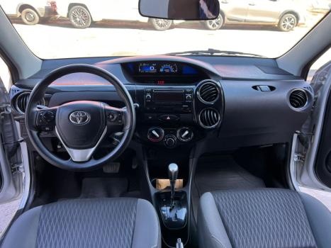 TOYOTA Etios Hatch 1.5 16V 4P FLEX X PLUS AUTOM�TICO, Foto 12