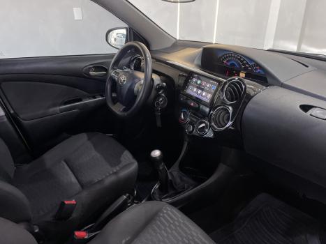 TOYOTA Etios Hatch 1.5 16V 4P FLEX XLS, Foto 6