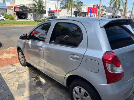TOYOTA Etios Hatch 1.3 16V 4P FLEX X, Foto 13