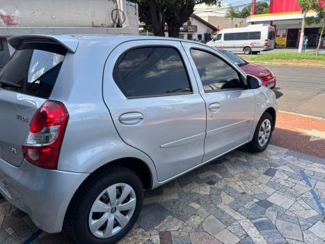 TOYOTA Etios Hatch 1.3 16V 4P FLEX X, Foto 14