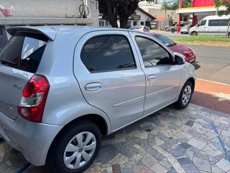 TOYOTA Etios Hatch 1.3 16V 4P FLEX X, Foto 15
