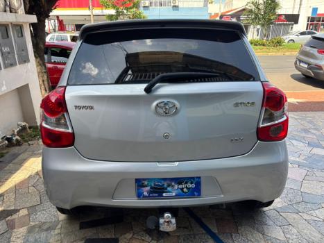 TOYOTA Etios Hatch 1.3 16V 4P FLEX X, Foto 16