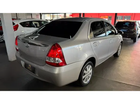 TOYOTA Etios Hatch 1.5 16V 4P FLEX XLS, Foto 4