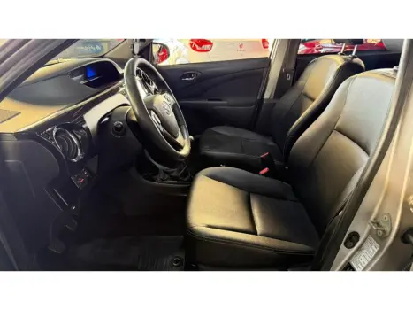 TOYOTA Etios Hatch 1.5 16V 4P FLEX XLS, Foto 9