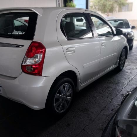 TOYOTA Etios Hatch 1.5 16V 4P FLEX XLS AUTOM�TICO, Foto 7