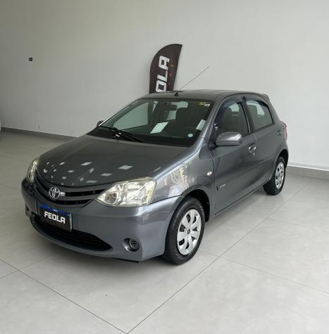 TOYOTA Etios Hatch 1.3 16V 4P FLEX XS, Foto 1