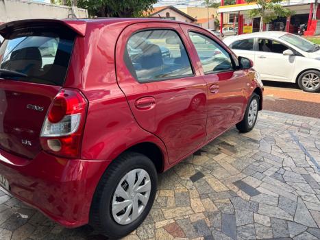 TOYOTA Etios Hatch 1.3 16V 4P FLEX X AUTOM�TICO, Foto 14