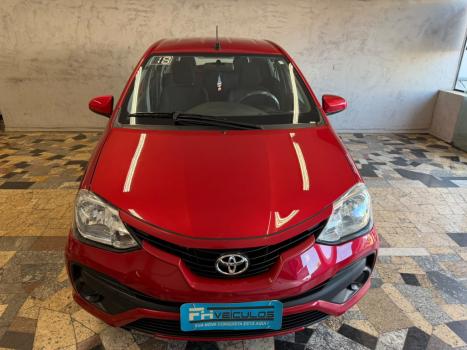 TOYOTA Etios Hatch 1.3 16V 4P FLEX X AUTOM�TICO, Foto 2