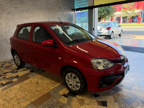TOYOTA Etios Hatch 1.3 16V 4P FLEX X AUTOM�TICO, Foto 10
