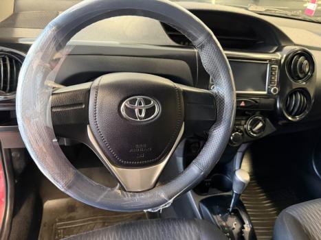 TOYOTA Etios Hatch 1.3 16V 4P FLEX X AUTOM�TICO, Foto 12