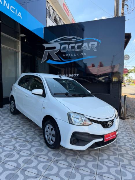 TOYOTA Etios Hatch 1.3 16V 4P FLEX XS, Foto 1