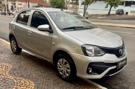TOYOTA Etios Hatch 1.3 16V 4P FLEX X, Foto 9