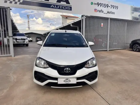 TOYOTA Etios Hatch 1.3 16V 4P FLEX X, Foto 2
