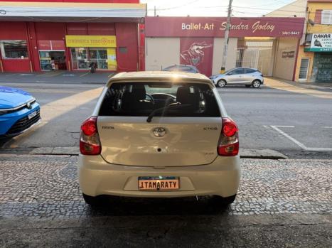 TOYOTA Etios Hatch 1.5 16V 4P FLEX XS AUTOM�TICO, Foto 5