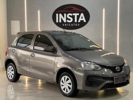 TOYOTA Etios Hatch 1.3 16V 4P FLEX X AUTOM�TICO, Foto 2