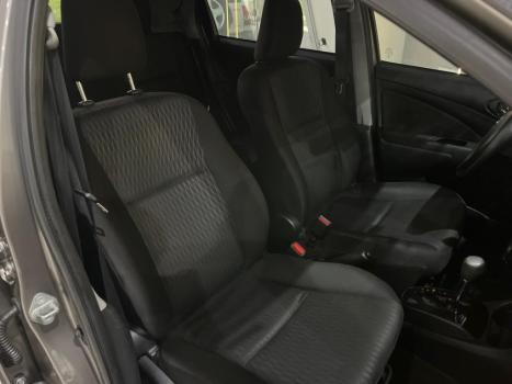 TOYOTA Etios Hatch 1.3 16V 4P FLEX X AUTOM�TICO, Foto 7