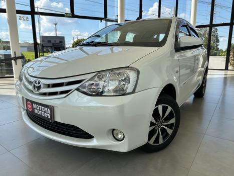 TOYOTA Etios Hatch 1.5 16V 4P FLEX XS AUTOM�TICO, Foto 3