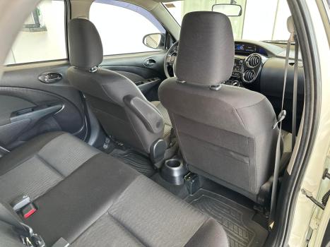 TOYOTA Etios Hatch 1.5 16V 4P FLEX XS AUTOM�TICO, Foto 6