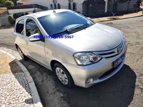 TOYOTA Etios Hatch 1.3 16V 4P FLEX X AUTOM�TICO, Foto 8