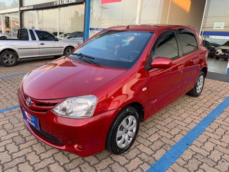 TOYOTA Etios Hatch 1.3 16V 4P FLEX XS, Foto 3