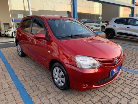 TOYOTA Etios Hatch 1.3 16V 4P FLEX XS, Foto 1