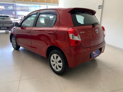 TOYOTA Etios Hatch 1.3 16V 4P FLEX XS, Foto 5