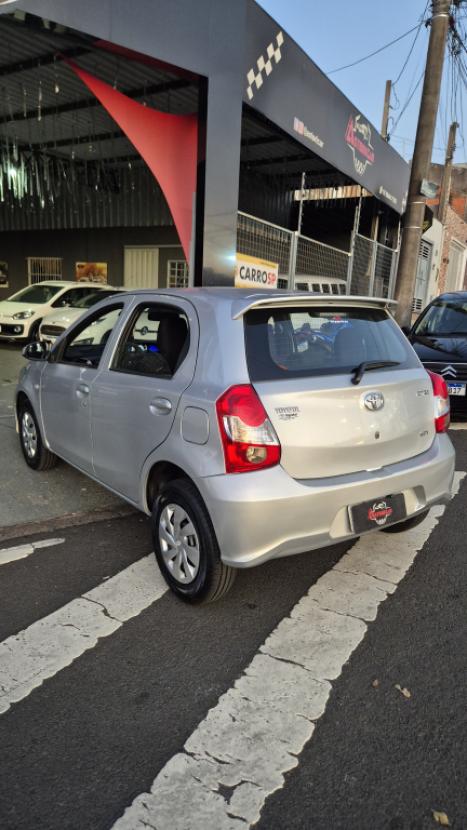 TOYOTA Etios Hatch 1.3 16V 4P FLEX X, Foto 6