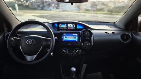 TOYOTA Etios Hatch 1.3 16V 4P FLEX X, Foto 11