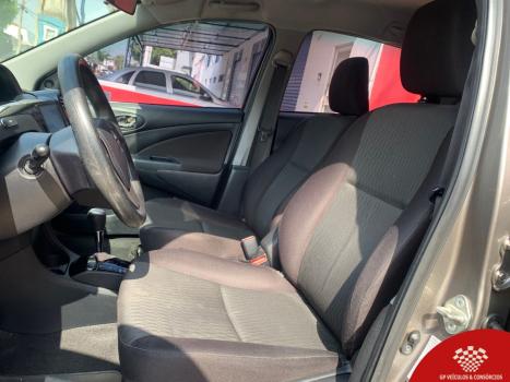 TOYOTA Etios Hatch 1.3 16V 4P FLEX X AUTOM�TICO, Foto 8