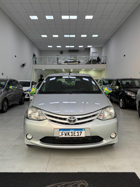 TOYOTA Etios Hatch 1.3 16V 4P FLEX, Foto 5