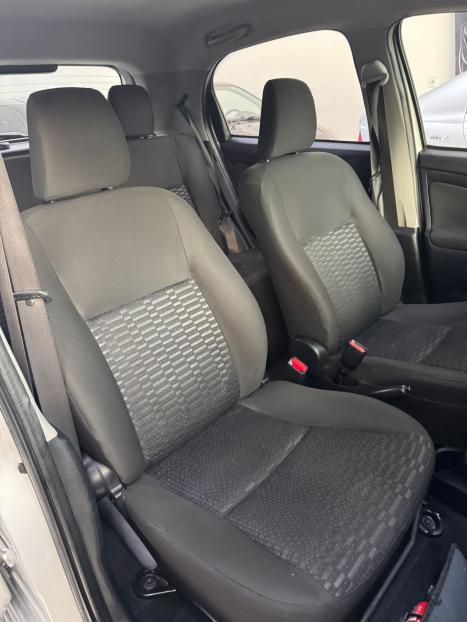 TOYOTA Etios Hatch 1.3 16V 4P FLEX, Foto 7