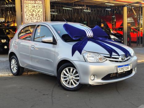 TOYOTA Etios Hatch 1.5 16V 4P FLEX XLS, Foto 4