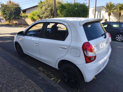 TOYOTA Etios Hatch 1.5 16V 4P FLEX XS, Foto 3