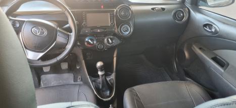 TOYOTA Etios Hatch 1.5 16V 4P FLEX PLATINUM, Foto 6