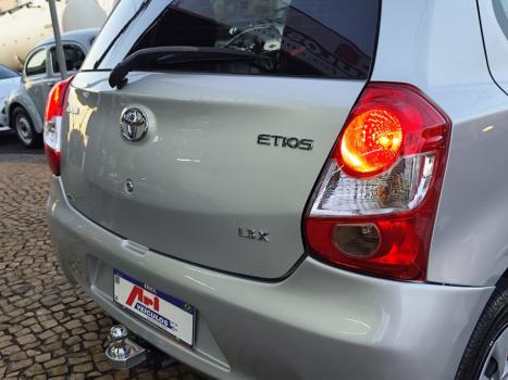 TOYOTA Etios Hatch 1.3 16V 4P FLEX X, Foto 4