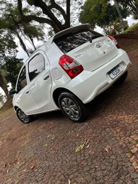 TOYOTA Etios Hatch 1.3 16V 4P FLEX X, Foto 11