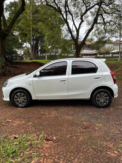TOYOTA Etios Hatch 1.3 16V 4P FLEX X, Foto 12