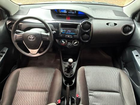 TOYOTA Etios Hatch 1.3 16V 4P FLEX X, Foto 15